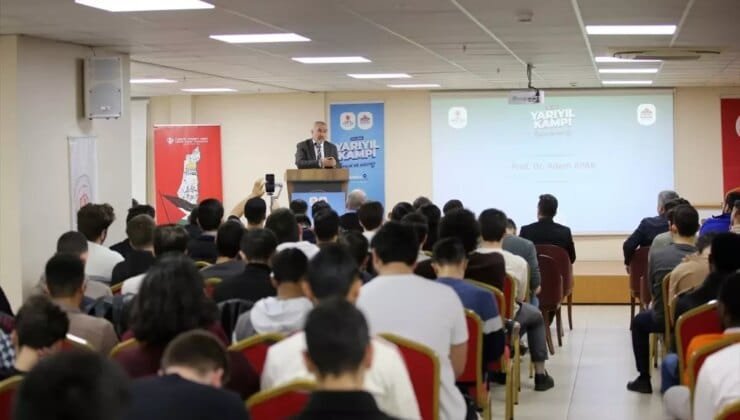 TDV, Burslu Öğrencilere Yarıyıl Kampı Düzenliyor
