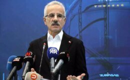 Bakan Uraloğlu, ilk yerli ve milli elektrikli tren setlerinin kaynağını yaptı