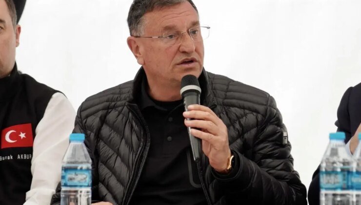 CHP’den ihraç edilen Lütfü Savaş, Üsküdar Üniversitesi’nde işe başladı