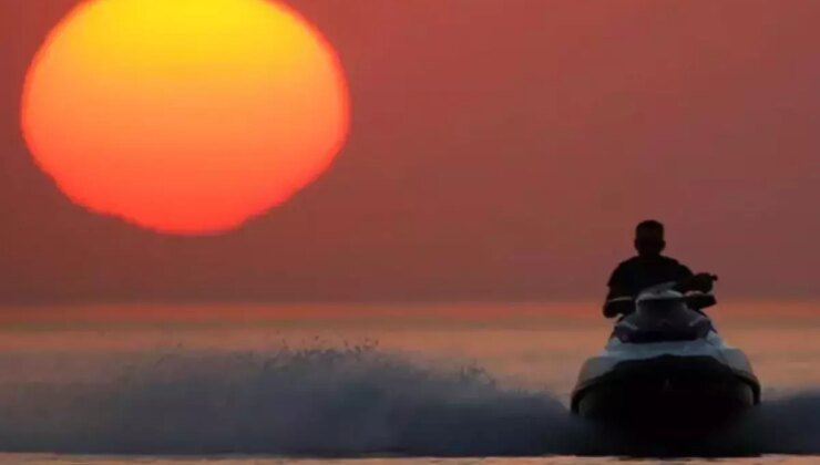 Film gibi olay! 10 yıl önce kaçtığı Türkiye’ye jet ski ile döndü