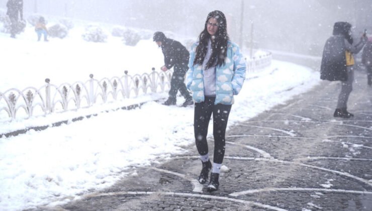 İstanbul’a kar yağacak mı? AKOM’dan kritik uyarı: Kuvvetli geliyor! Meteoroloji: Uzun zamandır böylesi görülmedi!