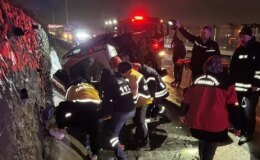 Kocaeli’de Otomobil ile Hafif Ticari Araç Çarpıştı: 5 Yaralı
