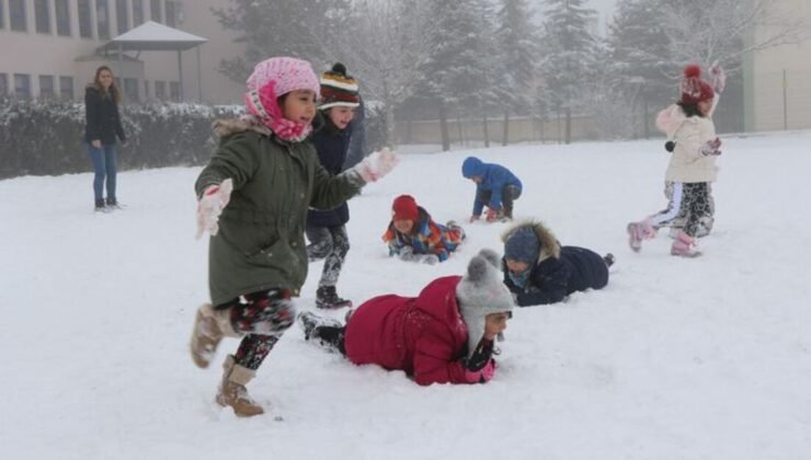Meteoroloji: Soğuk hava devam edecek! 4 bölgede kar var!