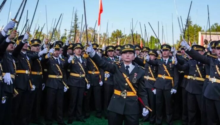 TSK’dan ihraç edilen teğmenlerden ilk tepki: Beklediğimiz şeydi