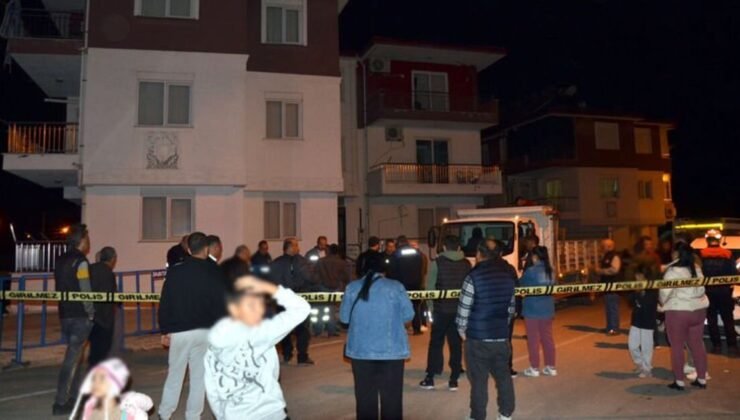 Antalya’da çatlak oluşan 9 daireli bina tahliye edildi