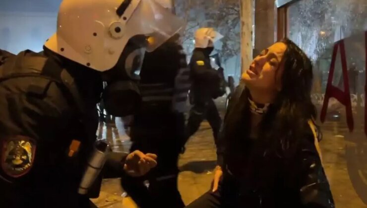 Polis ile "Canım yanıyor" diyen eylemci arasındaki diyalog dikkat çekti