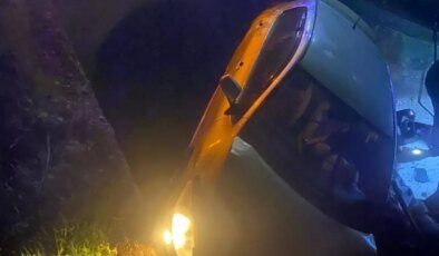 Adana’da Otomobil Şarampole Devrildi: İki Yaralı