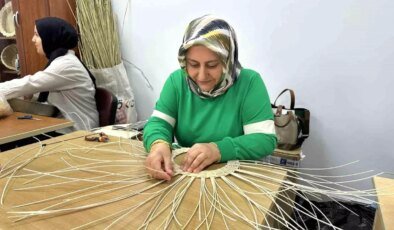 Aksaray’da Sepet Örücülüğü Kursu, Kadınlara Ekonomik ve Psikolojik Destek Sağlıyor