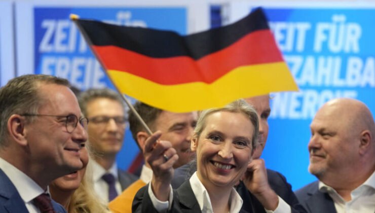 Almanya’da bazı siyasetçiler istihbarattan sorumlu komitede AfD’li temsilci istemiyor