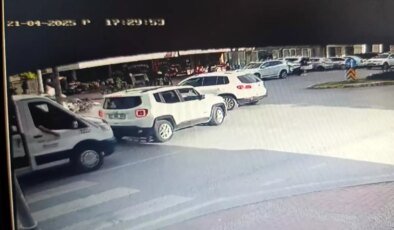 Antalya’da Otomobil ve Motosiklet Çarpıştı: Bir Yaralı
