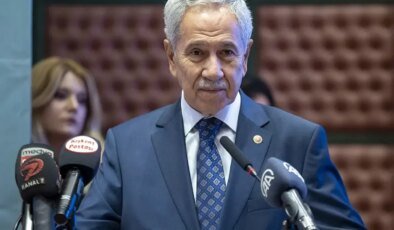 Arınç: Turp metaforu olsa olsa Fahrettin Altun’un bulduğu bir şeydir