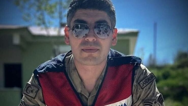 Astsubayı hayattan halı saha maçı kopardı!