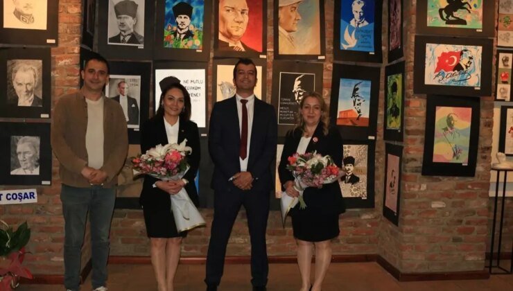 Atatürk Lisesi Öğrencilerinin Sıra Dışı Resim Sergisi Sanatseverlerle Buluştu