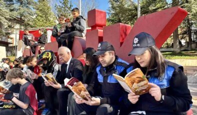 Bilecik’te Kitap Okuma Projesi Bisikletle Buluştu