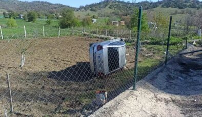 Bilecik’te Trafik Kazası: Otomobil Şarampole Yuvarlandı