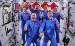 Çin’in Shenzhou-19 Görevinde Tarihi An: Taykonotlar Görev Teslimini Tamamladı