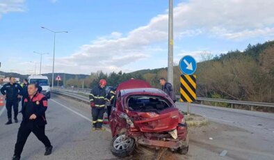 Çorum’da İki Otomobil Çarpıştı, 3 Yaralı