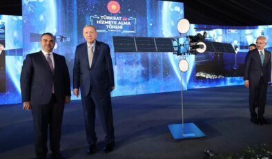 Cumhurbaşkanı Erdoğan’ı şaşırtan hediye! Görevli bile taşımakta zorlandı