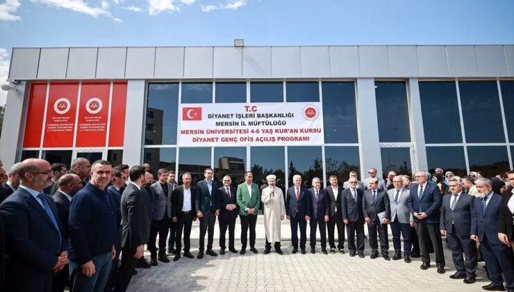 Diyanet İşleri Başkanı Erbaş, Gençlere Destek Vurgusu Yaptı