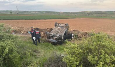 Edirne’de Otomobil Tarlaya Devrildi: Sürücü Ağır Yaralı