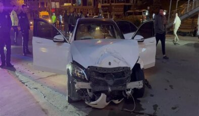Ehliyetsiz sürücü polisten kaçarken kaza yaptı! 37 bin lira ceza