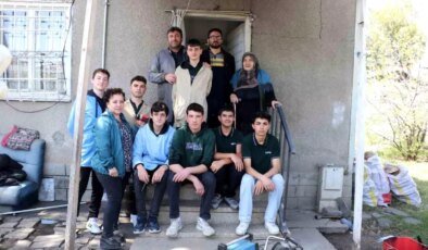Erzincan’da Öğrenciler İhtiyaç Sahibi Ailelere Destek Oluyor