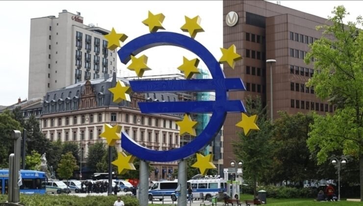 Euro Bölgesi’nde yıllık enflasyon martta düştü