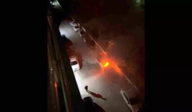 Hatay’da Park Halindeki Otomobilde Yangın