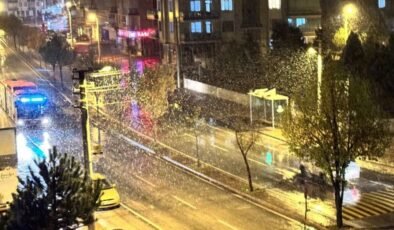 Konya’da kar kalınlığı 10 santimetreye ulaştı