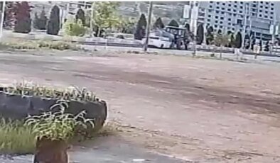 Mardin’de Otomobil Su Tankerine Girdi: Yaralı Yok