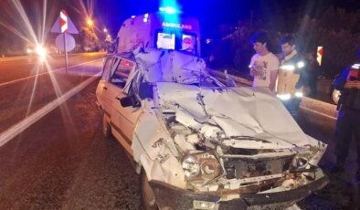 Mersin’de Otomobilin Tıra Çarpması Sonucu 1 Kişi Hayatını Kaybetti