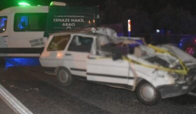 Mersin’de TIR’la çarpışan otomobilin sürücüsü öldü