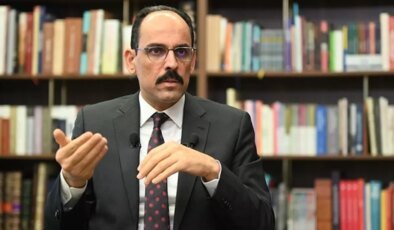 MİT Başkanı Kalın, Hamas heyeti ile görüştü