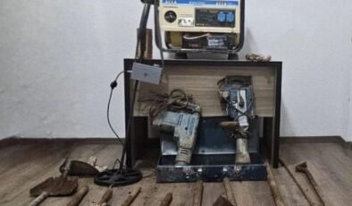 Muğla’da kaçak kazıya suçüstü: 5 tutuklama