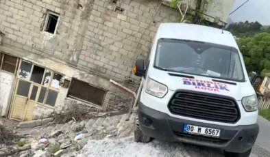 Osmaniye’de Okul Servisi ile Otomobil Çarpıştı: 11 Yaralı