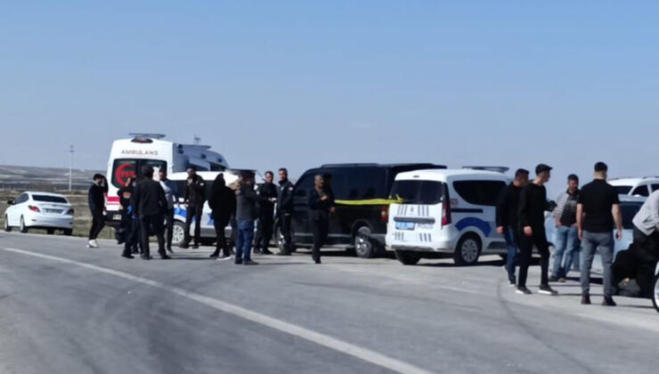 Park halindeki minibüste ölü bulundu
