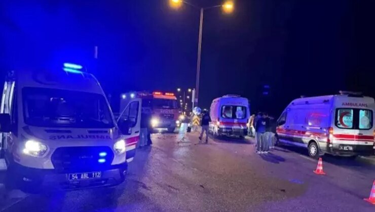 Sakarya’da iki otomobil çarpıştı! 7 yaralı