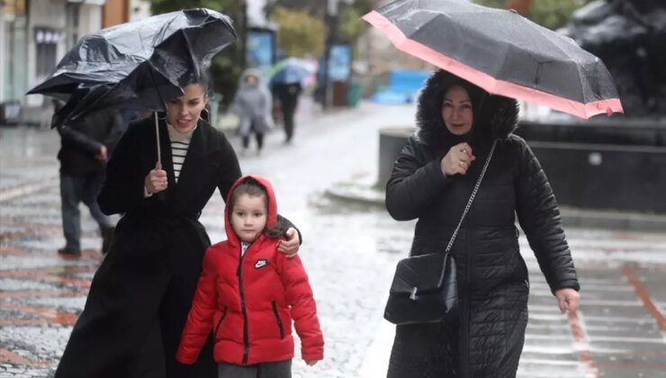 Sıcaklıklar 8 derece birden düşecek! Bahar havası yerini fırtına ve yağmura bırakıyor