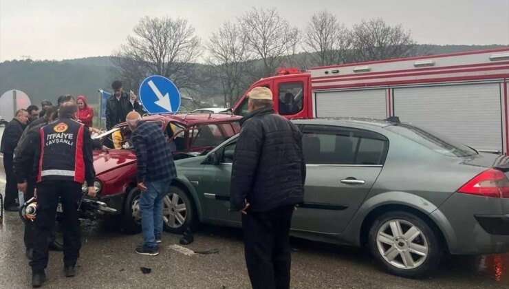 Tavşanlı’da Trafik Kazası: 1 Ölü, 2 Yaralı