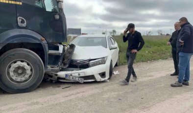 Tekirdağ’da Mıcırlı Yolda Kaza: Sürücü Yaralandı