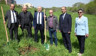 Trakya Üniversitesi Botanik Bahçesi’ne Fidan Dikildi