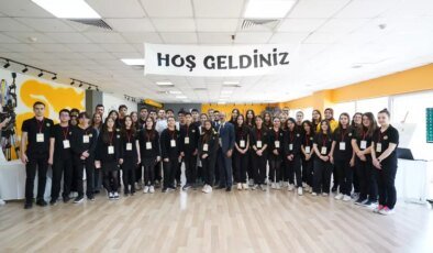 TÜBİTAK 4006 Bilim Fuarı sergisi Demirören Medya ve Teknoloji MTAL’de
