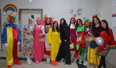Üniversite Öğrencilerinden Hasta Çocuklara Moral Etkinliği