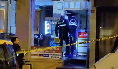 Üsküdar’da ‘Evimin önüne çöp attın’ kavgasında bıçaklanarak yaşamını yitirdi