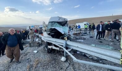 Van’da trafik kazası: 7 ölü, 12 yaralı