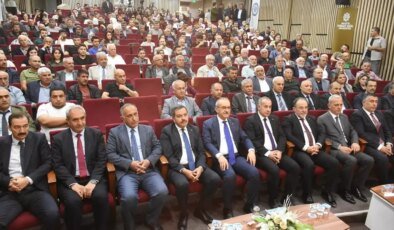 Zirai Don Sonrası Kayısıda Ağaç ve Bahçe Bakımı Konferansı Düzenlendi