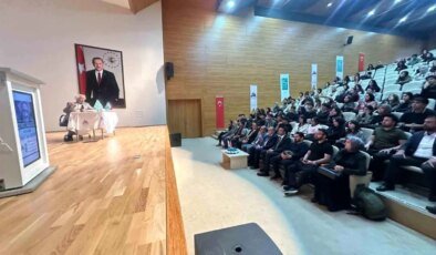 Ağrı İbrahim Çeçen Üniversitesi’nde Fotoğraf Sanatı Üzerine Etkinlik
