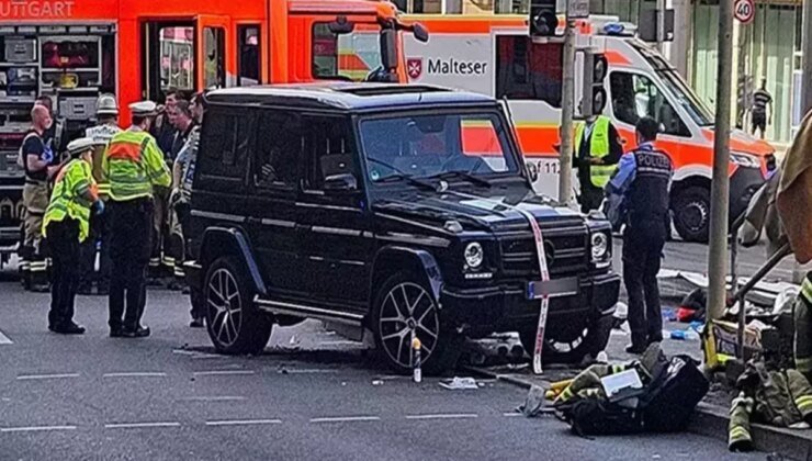 Almanya’da araç kalabalığın arasına daldı: 3’ü ağır 8 yaralı