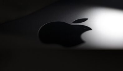 Apple’ın geliri üç aylık dönemde arttı
