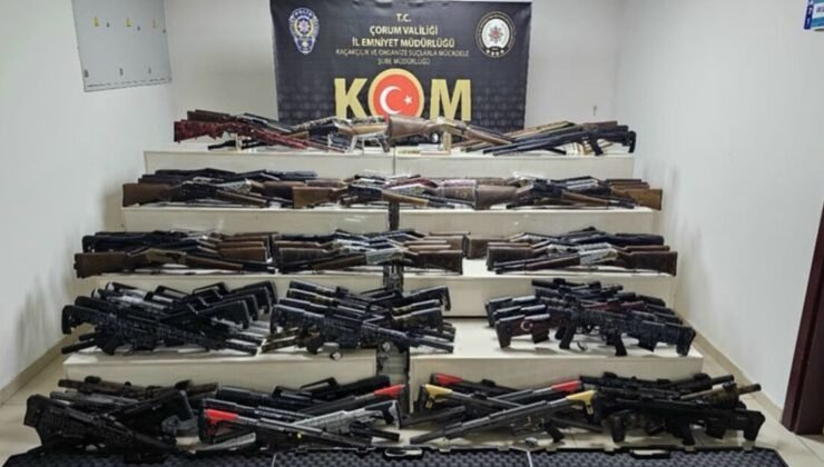 Araçtan 118 ruhsatsız av tüfeği çıktı